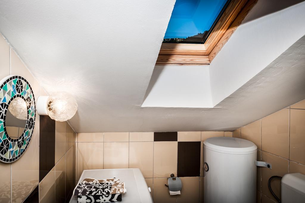 Holiday Home Amela Bol Rom bilde